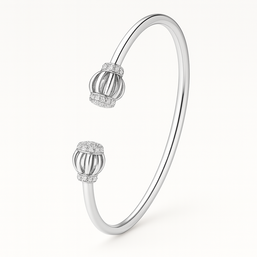 Avaria Cuff Diamond Bracelet in 18K Gold
