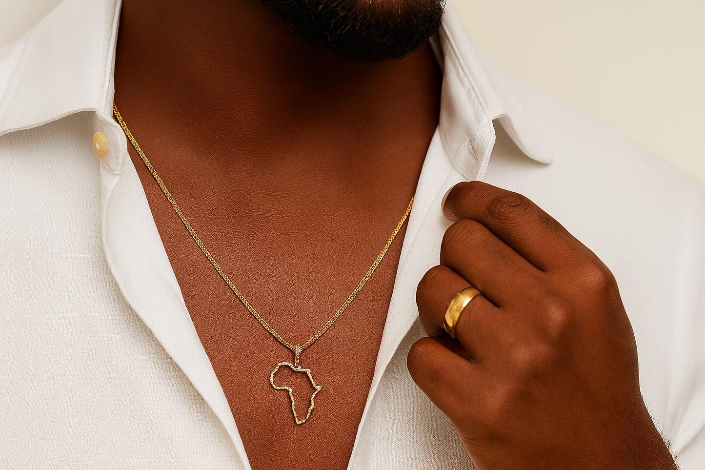 African Map Outline Diamond Pendant Necklace in 18K Gold