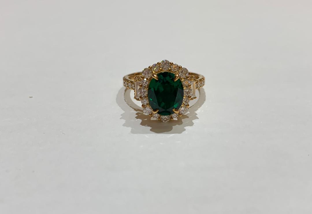 Empress Oval Cut Lab Grown Diamond & Emerald Gemstone Engagement Ring in 18K Gold