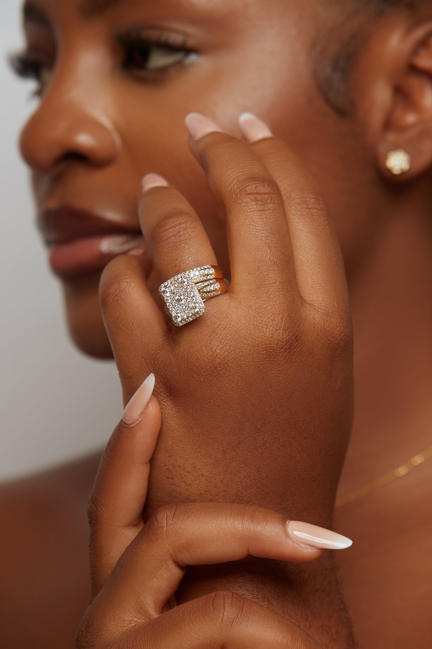 Amanda Radiant Cut Diamond Bride Set in 18K Gold