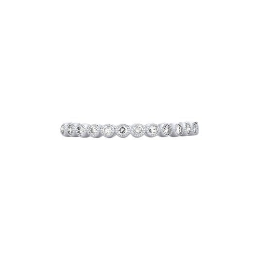 Lucy Diamond Band in 18K Gold