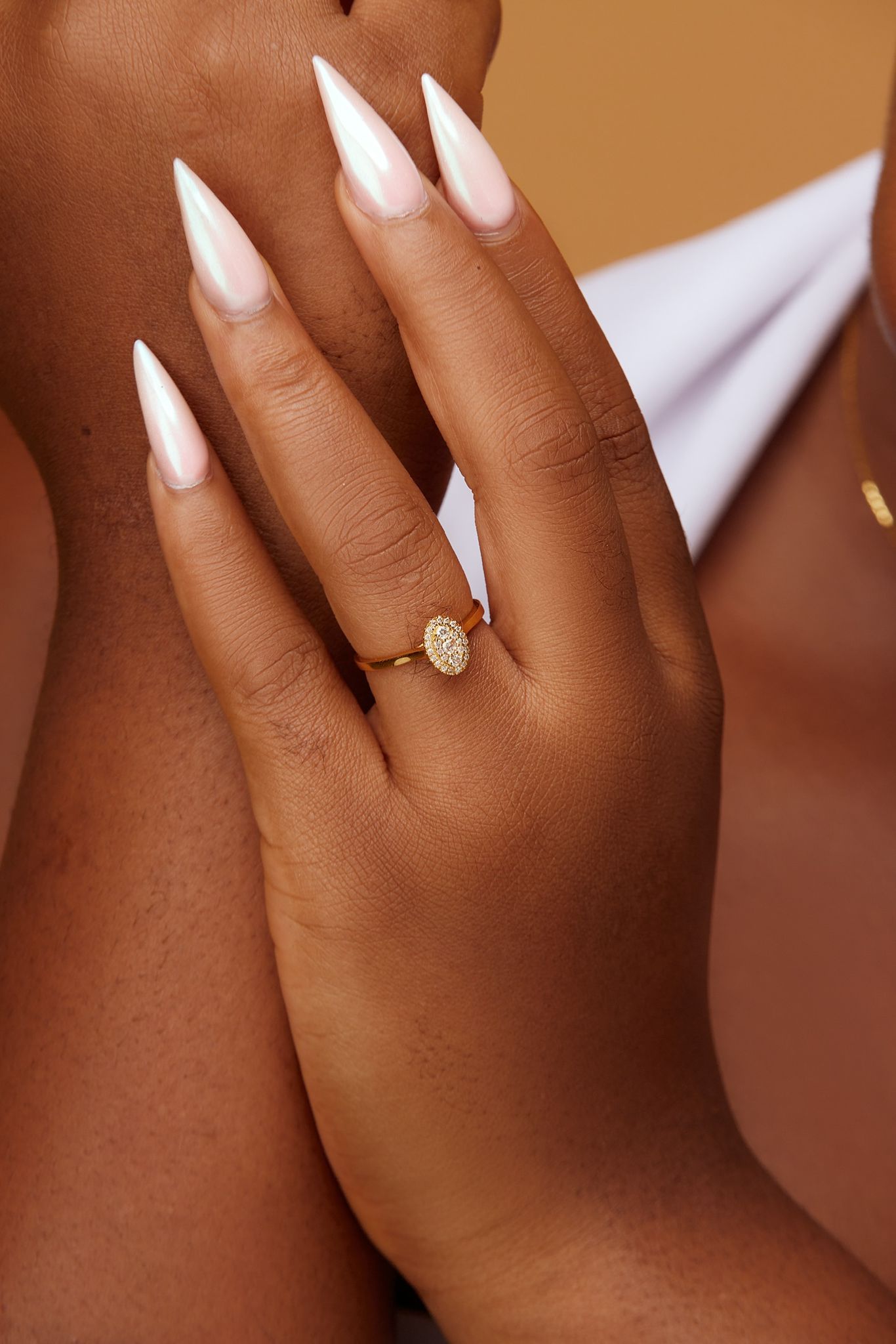 Leah Oval Cut Natural Diamond Engagement Ring in 18K Gold