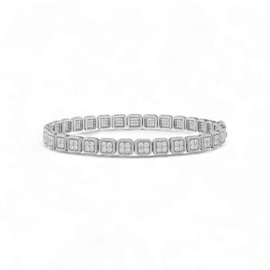 Baguette Diamond Tennis Bracelet in 18KT Gold