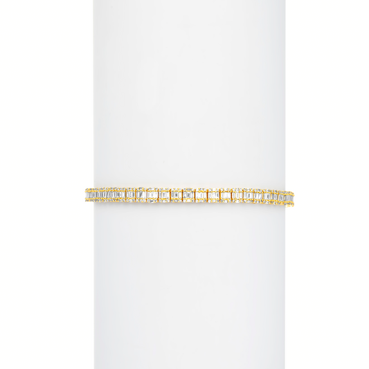 Baguette Cut Diamond Bracelets in 18K Gold