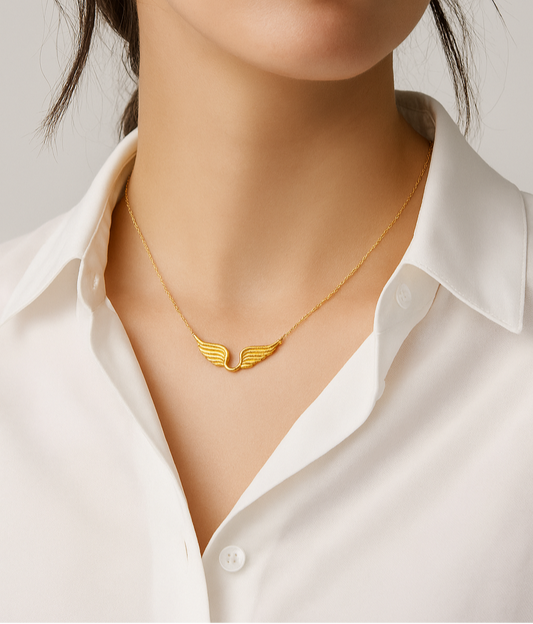 Angel Wing Pendent Necklace in 18K Gold