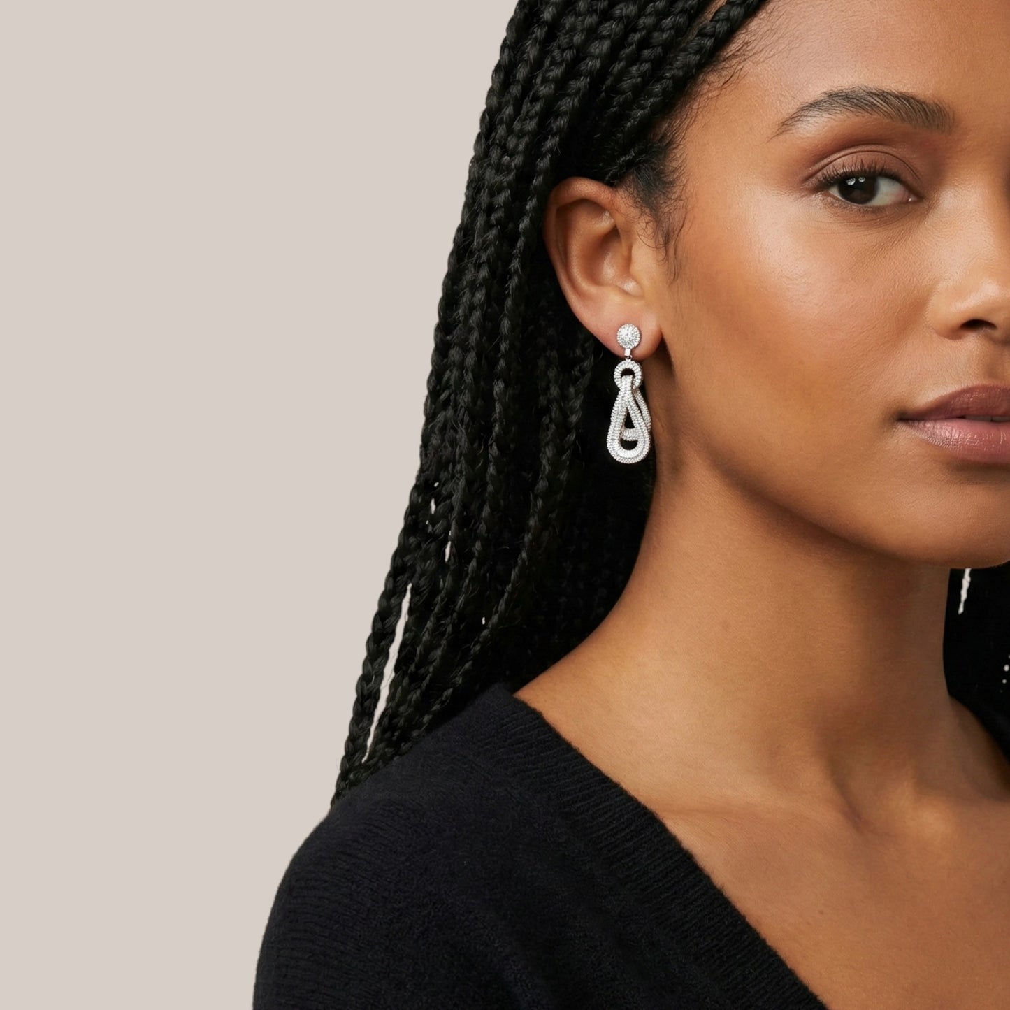 Intertwined Diamond Earrings in 18KT Gold