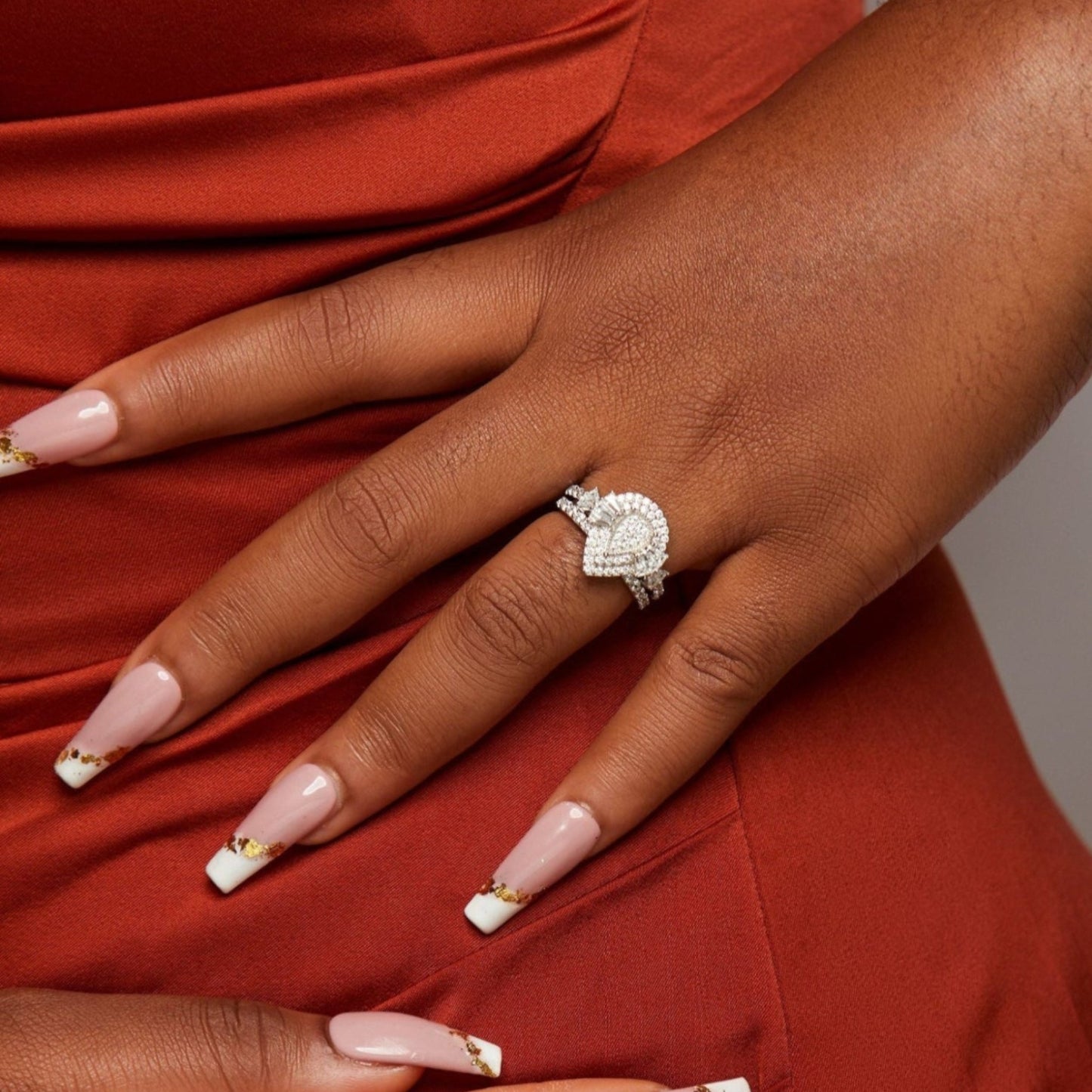 Lucy Pear Cut Natural Diamond Cluster Bride Set in 18KT Gold