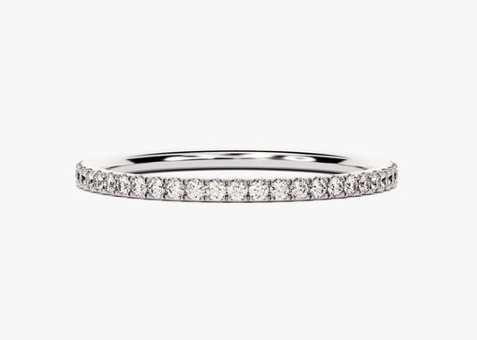 3D Diamond Pave Band in 18K Gold
