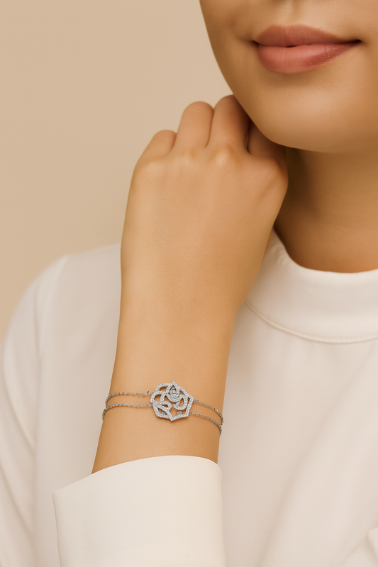 Maureen Floral Moissanite Bracelet in 18k Gold