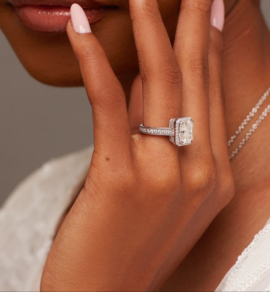 Florence Moissanite Engagement Ring in 18K Gold