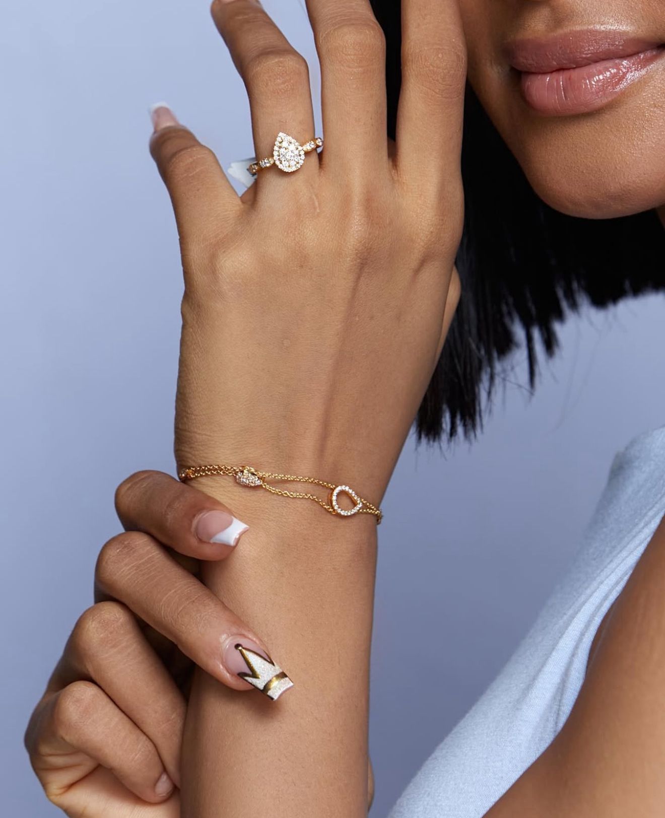 Velar Pear Shape Diamond Cluster Bracelet in 18K Gold
