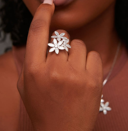 Flower Pave Diamond Fashion Ring in 18K Gold