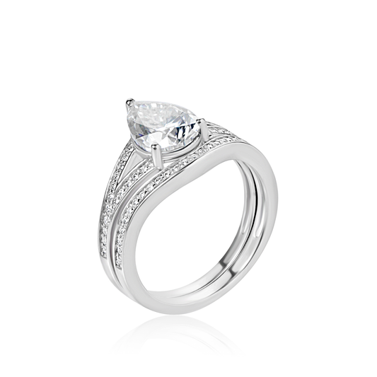 Split Shank Pear Cut Moissanite Centre and Diamond Side Stones Bride Set in 18K Gold