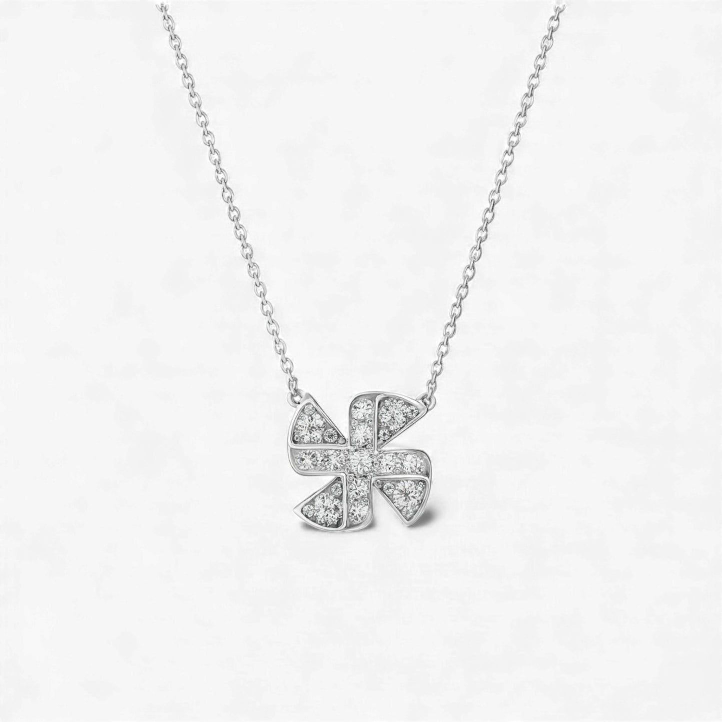 Willow Natural Diamond Clover Pendant Necklace in 18KT Gold