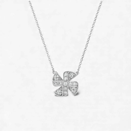 Willow Natural Diamond Clover Pendant Necklace in 18KT Gold